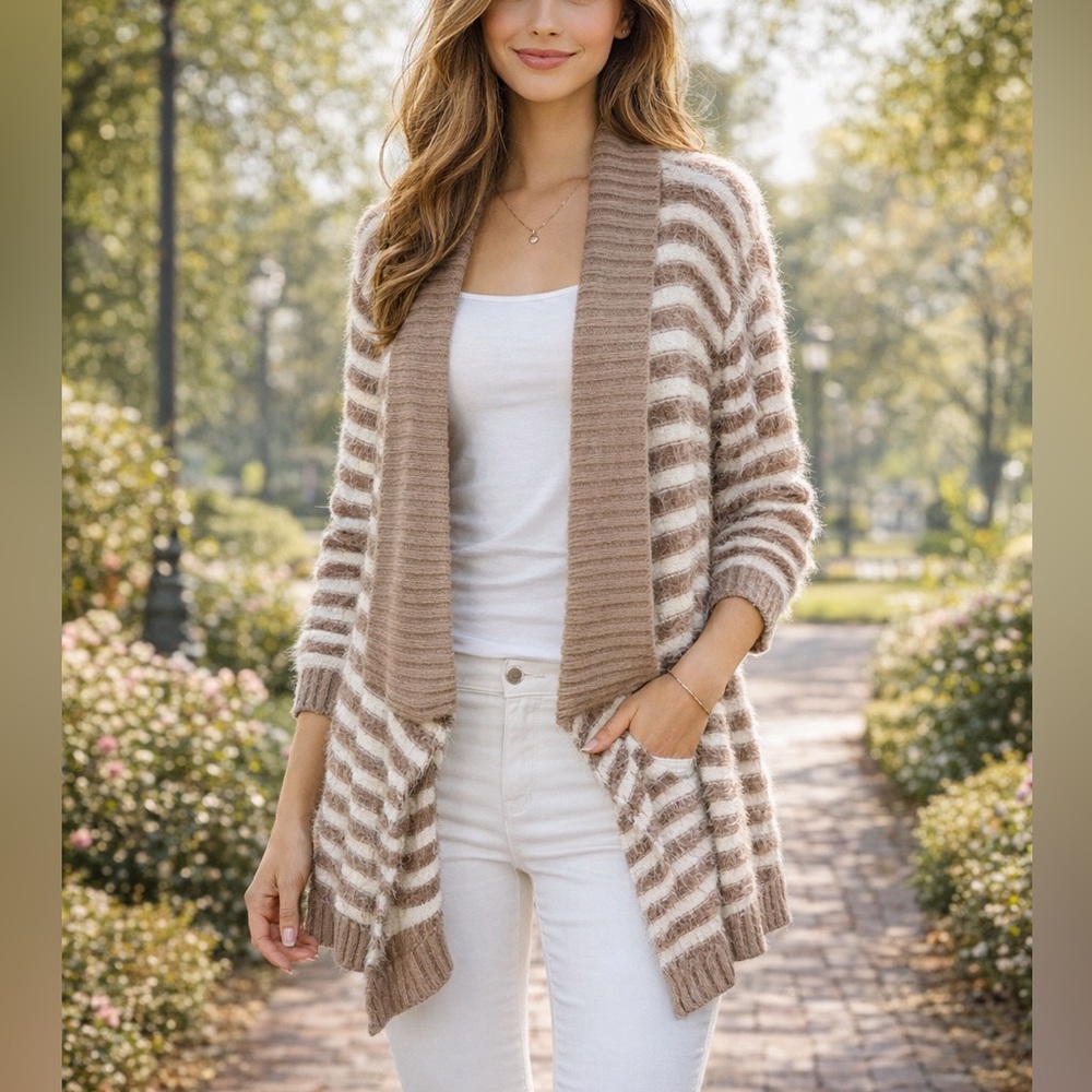 Anthropologie Pleione Women Brown/Crème Cardigan M Oversized Lagenlook MSRP $98‎